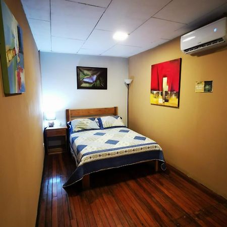 Toucan Hostel Alajuela Ngoại thất bức ảnh