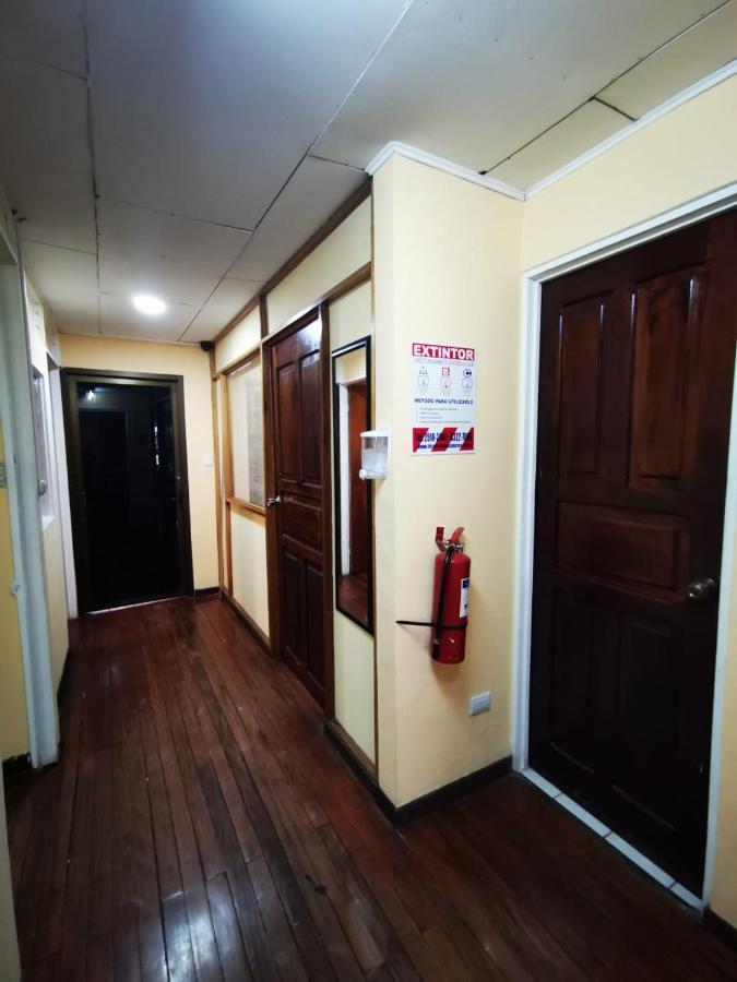 Toucan Hostel Alajuela Ngoại thất bức ảnh